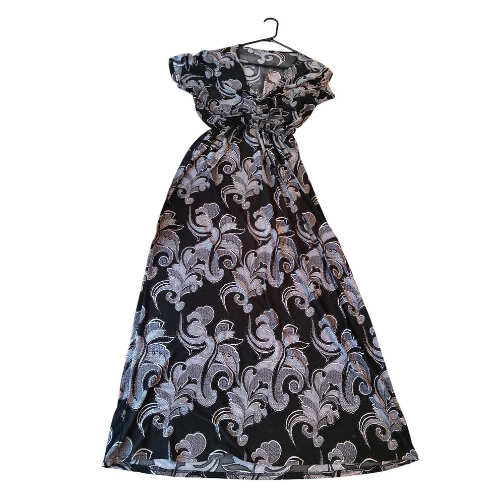 Black & White Floral Maxi Dress – Size 10, Sparkle Detail